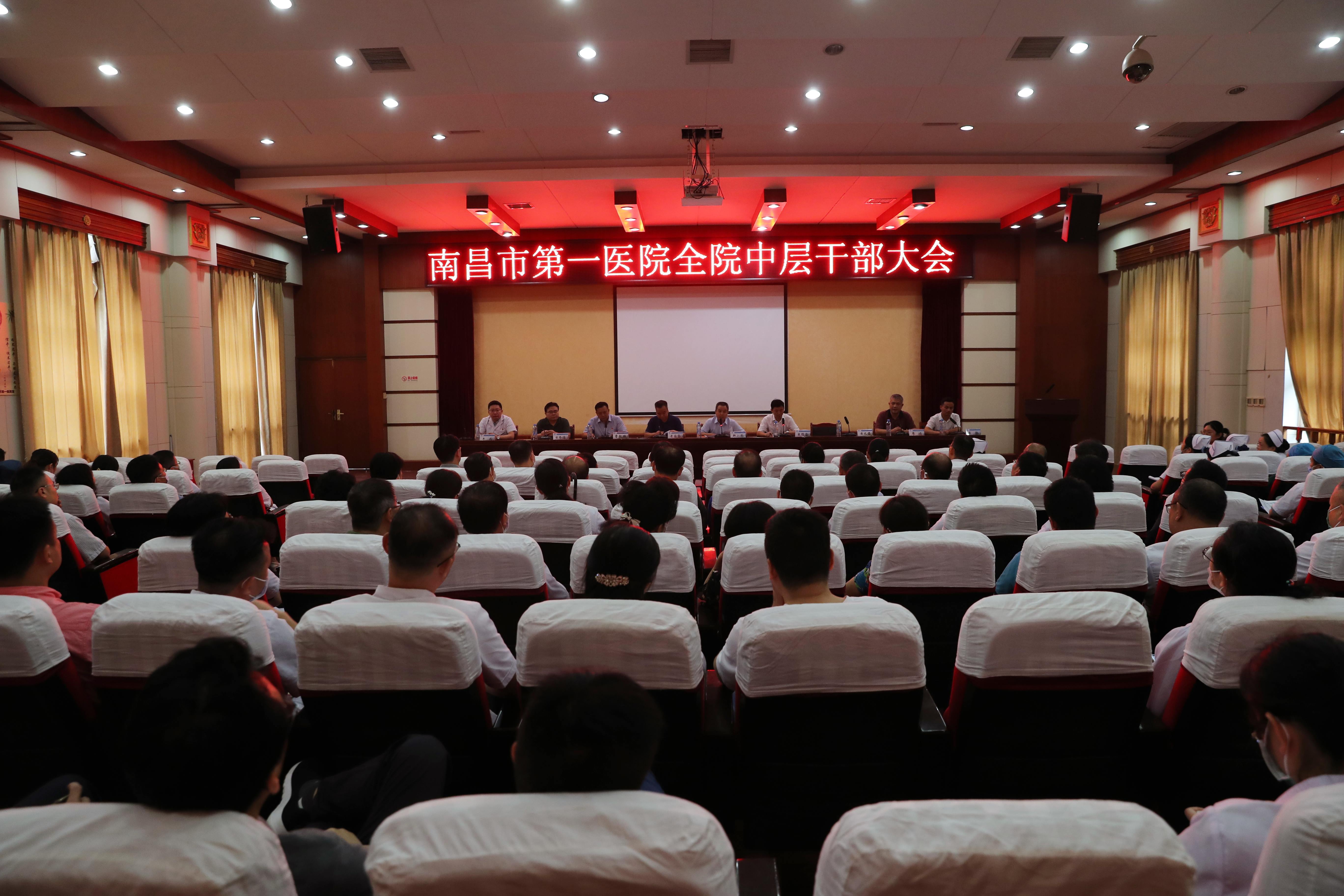 AU2I0692_副本.jpg