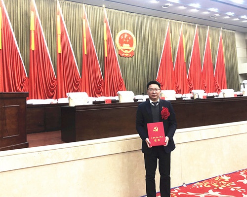 牛凡 获“江西省抗击新冠肺炎疫情先进个人”荣誉称号_（院）.jpg